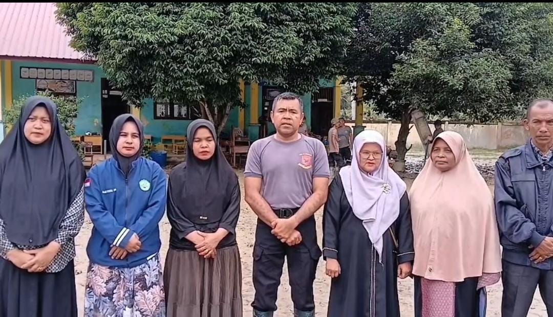 Bersihkan dari Dampak Bencana, Polri Pastikan SDN-15 Aceh Utara Siap Digunakan 1 Bersihkan dari Dampak Bencana, Polri Pastikan SDN-15 Aceh Utara Siap Digunakan 2