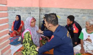 IMG-20260117-WA0046 Polri Gelar Bakti Kesehatan untuk Warga Korban Banjir Bandang di Aceh 2