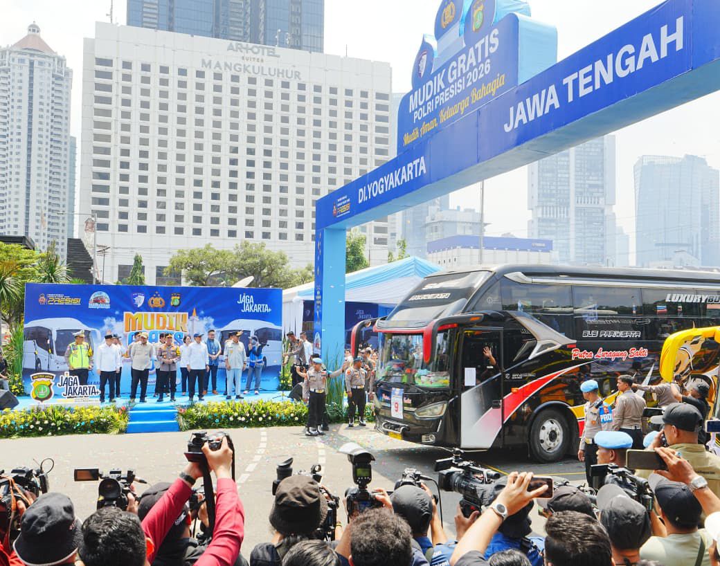 Kapolri Lepas 80 Bus Mudik Gratis, Pastikan Kesiapan Sopir Antar Masyarakat ke Tujuan 4