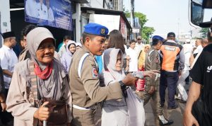 Wali Kota Jaktim Gratiskan 250 Disabilitas Netra Mudik ke Jateng–Jabar–Yogyakarta 12