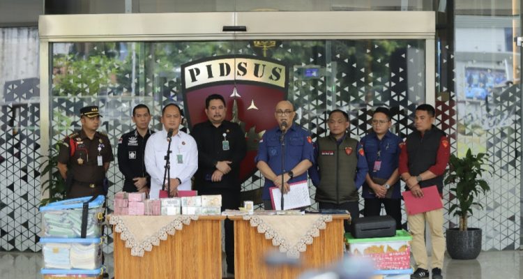 Terima Suap Rp1,5 Miliar, Ketua Ombudsman RI Ditahan Jaksa Dalam Kasus Korupsi Nikel 2