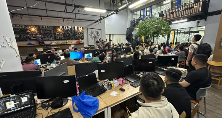 321 WNA Pelaku Judi Online ajan Dipindahkan ke Sejumlah Kantor Imigrasi untuk Pemeriksaan Lanjutan 3