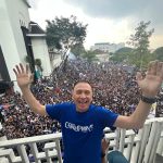 Rayakan Kemenangan Persib, Bobotoh Tumpah Ruah di Jalanan Bandung 21