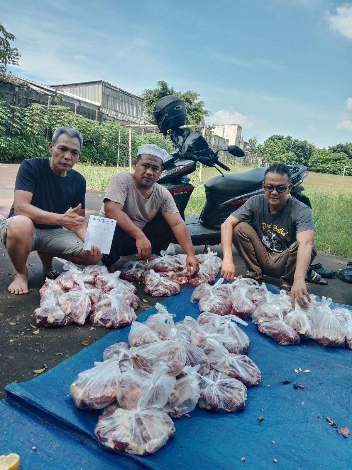 Iduladha 1447 H, Korsabhara Baharkam Polri Salurkan 802 Paket Daging Kurban 2 Iduladha 1447 H, Korsabhara Baharkam Polri Salurkan 802 Paket Daging Kurban 3