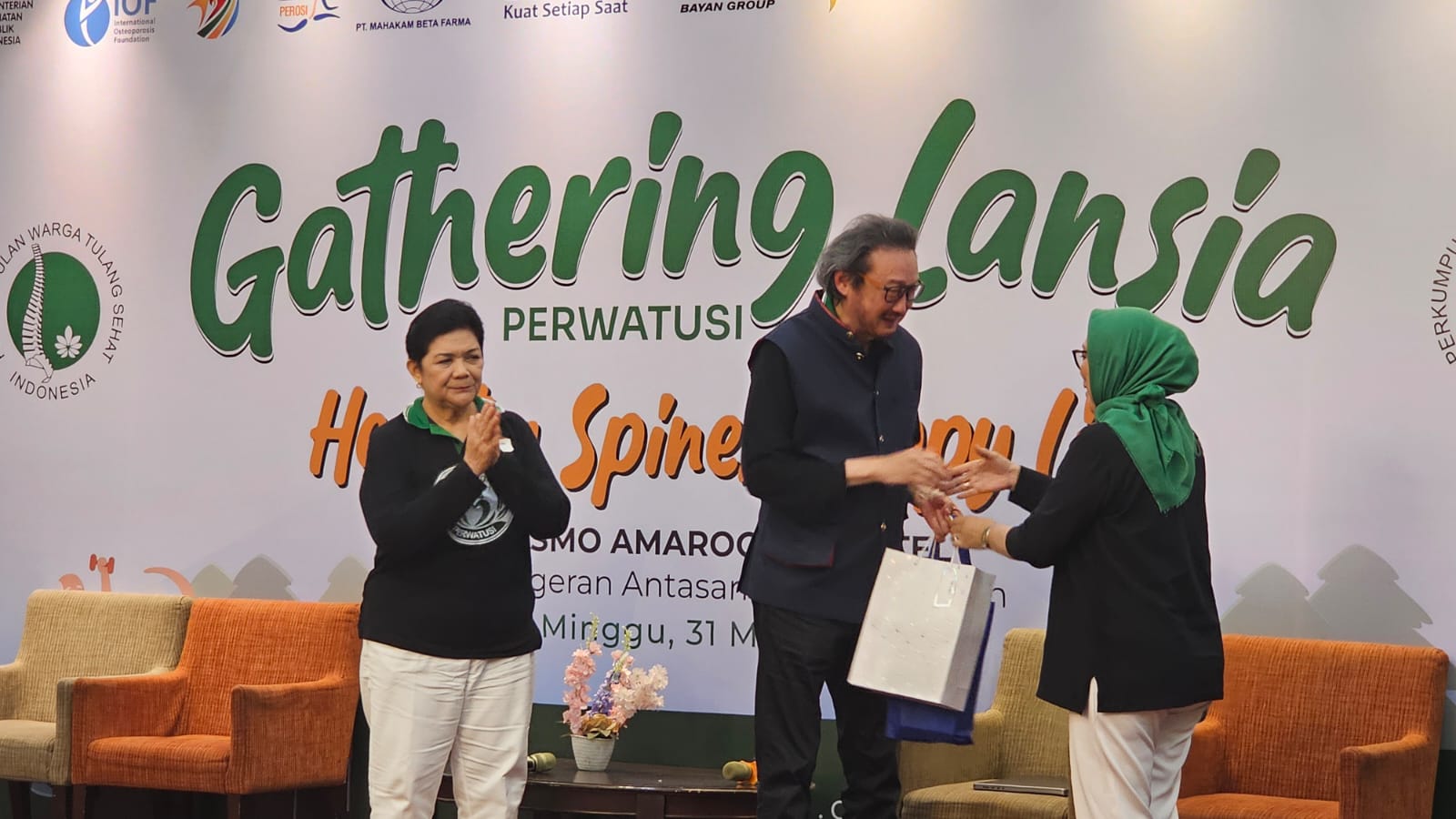 PERWATUSI Rayakan Hari Lansia Nasional, Ajak Lansia Hidup Sehat dan Bahagia 1 PERWATUSI Rayakan Hari Lansia Nasional, Ajak Lansia Hidup Sehat dan Bahagia 2