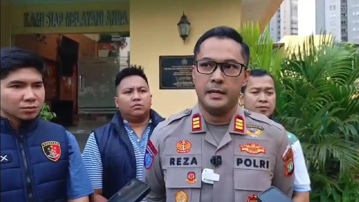 Polisi Tangkap 3 Pengeroyok Pelajar di Terminal Grogol, 2 Orang Ditetapkan Tersangka 1 Polisi Tangkap 3 Pengeroyok Pelajar di Terminal Grogol, 2 Orang Ditetapkan Tersangka 2