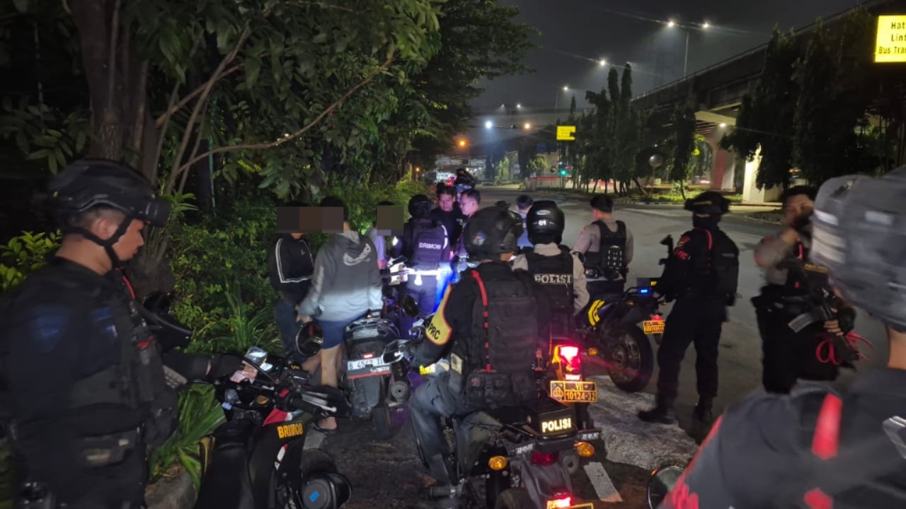 IMG-20260623-WA0020 Brimob Amankan 11 Remaja dan Lima Motor Saat Patroli di Duren Sawit 1