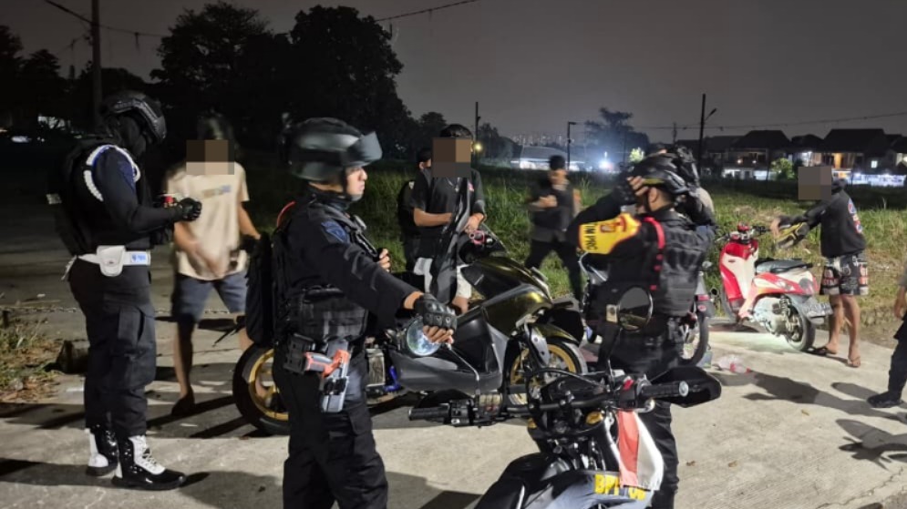 Brimob Amankan 11 Remaja dan Lima Motor Saat Patroli di Duren Sawit 1 Brimob Amankan 11 Remaja dan Lima Motor Saat Patroli di Duren Sawit 2