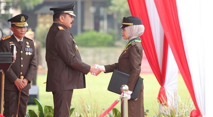 Lantik Jaksa Baru, Jaksa Agung Larang Keras Jaksa Mempertontonkan Gaya Hidup Hedonis 1