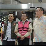 Jampidsus Kejagung Tahan Penerima Manfaat Bancakan Sepeda Motor Listrik BGN 21