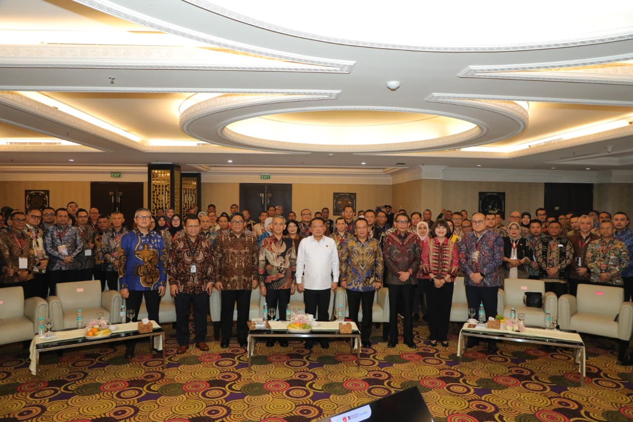 febrie2baru Perintah Jampidsus untuk Semua Aspidsus dan Kajari, Febrie Adriansyah: Keberhasilan Penegakkan Hukum Kini Diukur dari Kepercayaan Masyarakat atas Komitmen Kejaksaan Memberantas Korupsi 1