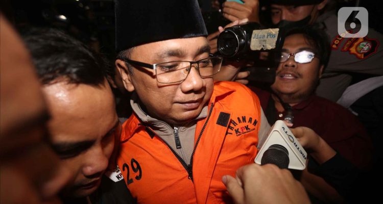 Penahanan Yaqut Ditangguhkan KPK karena Sakit Perut 5