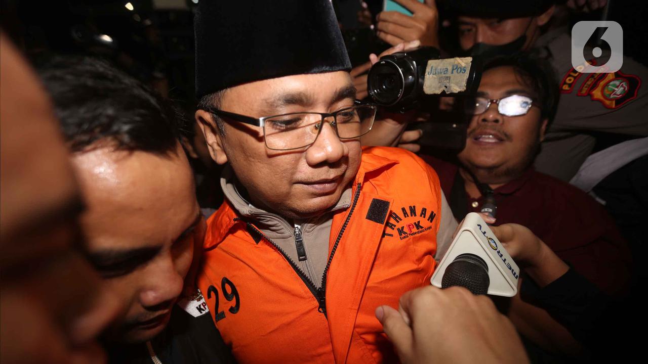 Penahanan Yaqut Ditangguhkan KPK karena Sakit Perut 1