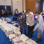 TNI AL Gagalkan Penyelundupan 1,3 Ton Narkoba di Perairan Batam 21