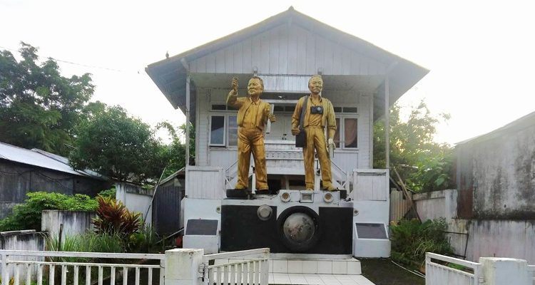 Menyoal Lambannya Negara Mangabadikan Mendur Bersaudara 3