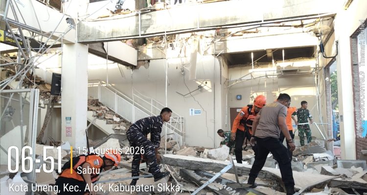 Pamobvit Polres Sikka, Sigap Bantu Evakuasi dan Jaga Obvitnas di Lokasi Gempa NTT 3