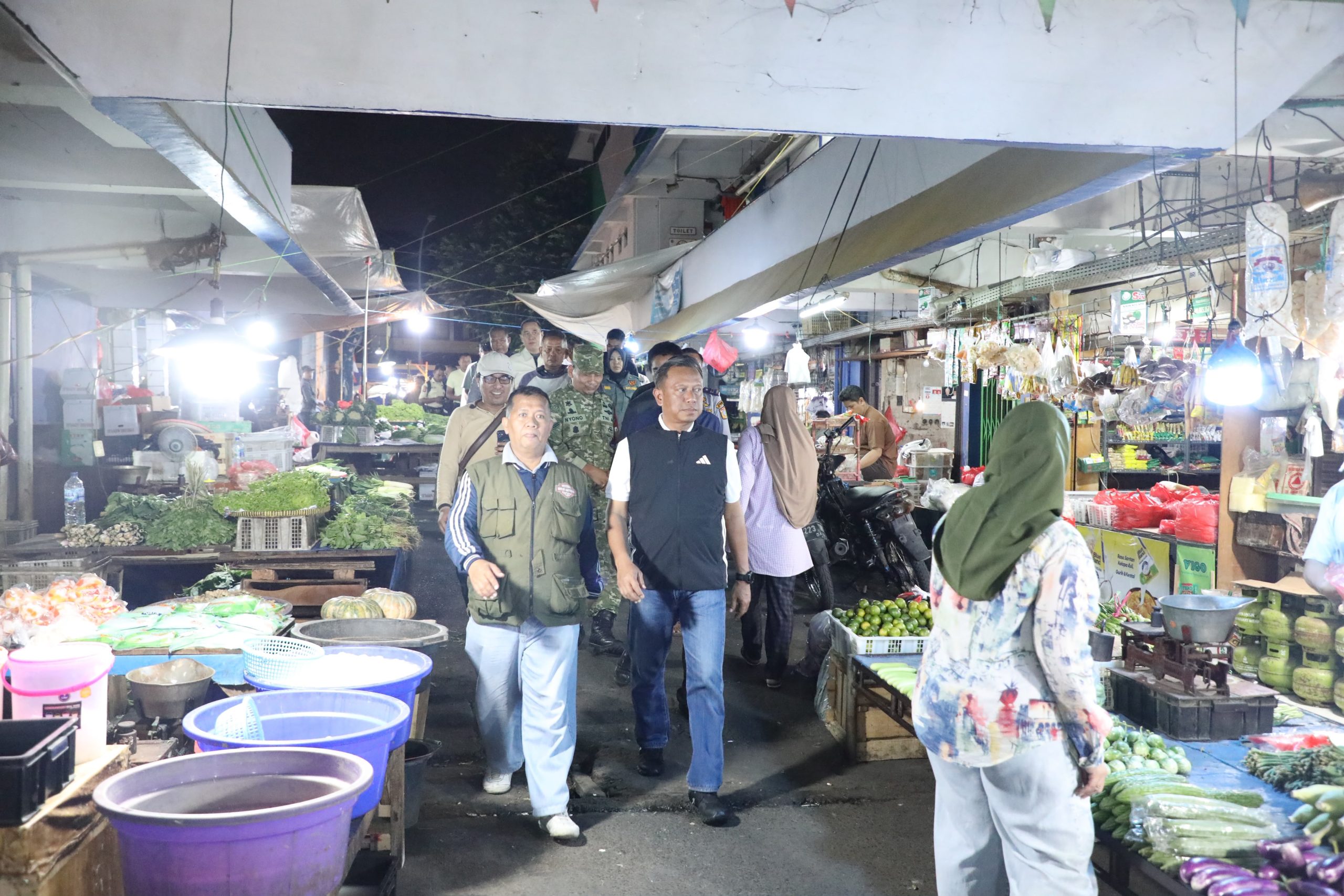 Air Limbah Pedagang Ikan Bikin Jalan Licin, Pemkot Jaktim Siapkan Penataan Kawasan 1