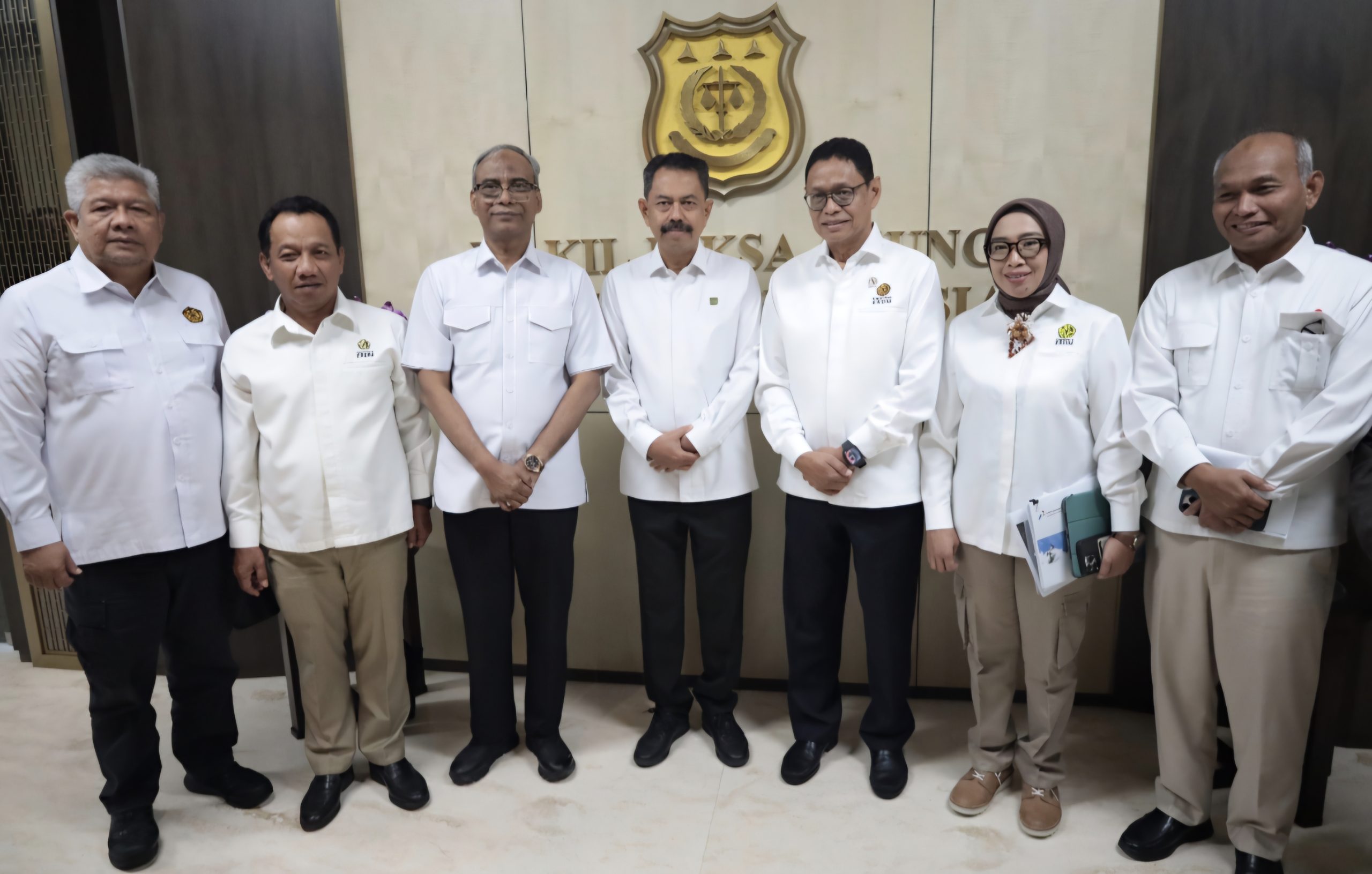 Wakil Jaksa Agung Terima Audiensi Wakil Menteri ESDM 1