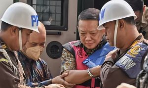 Screenshot_20260808_204141_Chrome 7 Jam Diperiksa Penyidik, Febrie Adriansyah Konsisten Membantah Sebagai Pemilik Emas Sitaan Polri 2