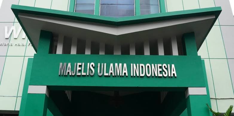 MUI Ingatkan Warga Waspada Erupsi Gunung Anak Krakatau 1