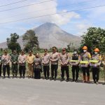 Gunung Sinabung Berstatus Siaga, 176 Personel Polri Dikerahkan untuk Layani dan Lindungi Masyarakat 21