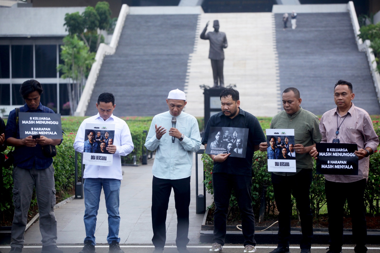 IMG-20260918-WA0047 KWP Gelar Doa Bersama untuk Jurnalis yang Hilang Saat Meliput Erupsi Gunung Anak Krakatau 1