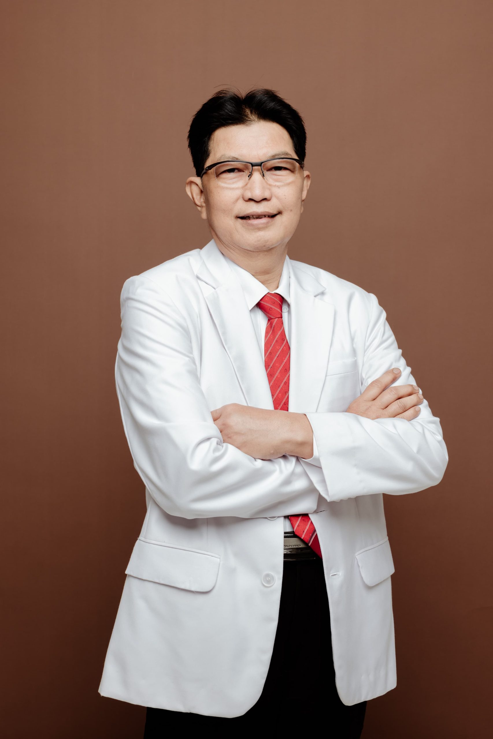 Prof. Dr. dr. Gatot Soegiarto, SpP.D., Subsp. A.I.(K), FINASIM Terpilih Sebagai Ketua Umum Peralmuni 1