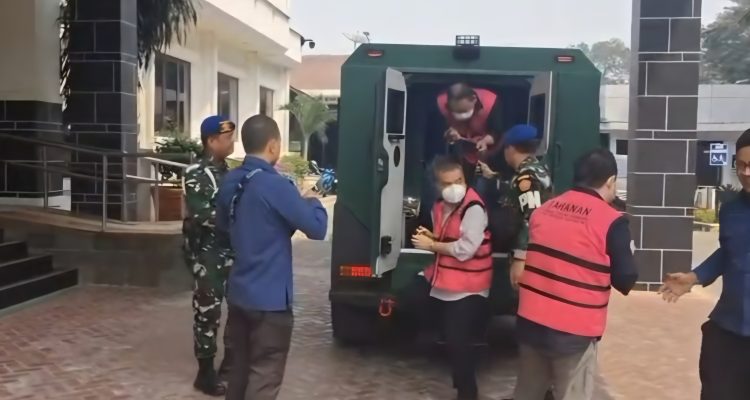 4 Tahun Lenggang Kangkung Rugikan Negara Rp4 Triliun, Aseng dkk Dilimpahkan Jaksa ke Kejari Jakpus 4