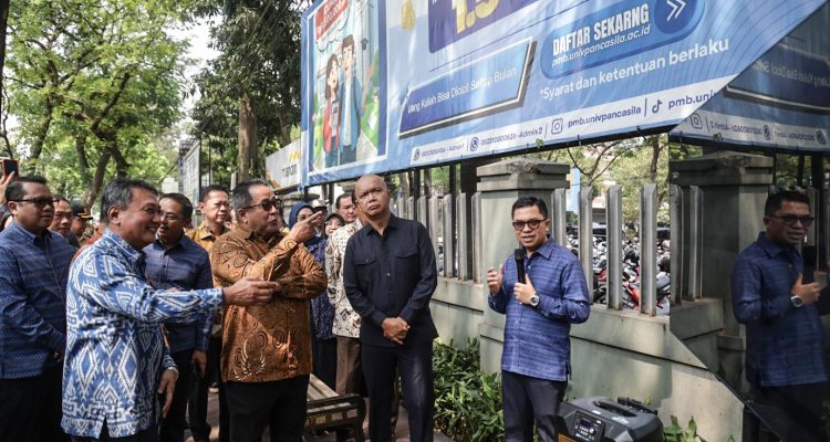 Halte Universitas Pancasila Resmi Dibuka, Layani 5 Rute 1