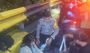 IMG-20261002-WA0070 Polisi Evakuasi Dua Korban Kecelakaan Tunggal di Flyover Senayan dari Saluran 110 2