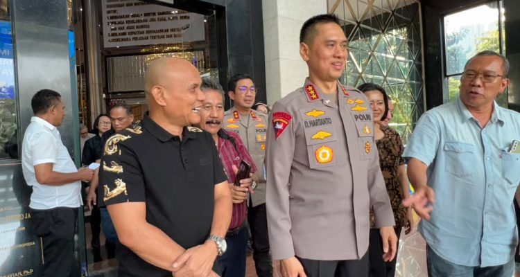 Kapolda Metro Jaya Komjen Pol. Prof Dadang Hartanto: Mendengar dan Siap Dikritik 1