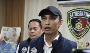IMG-20261012-WA0043 Baru Sehari Bekerja, Apoteker Gasak Uang Rp20 Juta dan iPhone di Apotek Jakbar 2