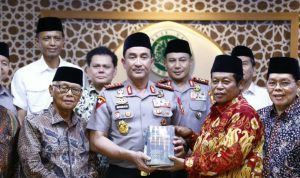 IMG-20261016-WA0010 Kabaharkam Dampingi Kapolri Silaturahmi dengan Pimpinan MUI, Perkuat Sinergi Jaga Keamanan dan Kerukunan Negeri 2