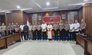 IMG-20261023-WA0021 Kardinal Suharyo Sapa Polda Kaltim, Teguhkan Iman dan Integritas Polisi 3