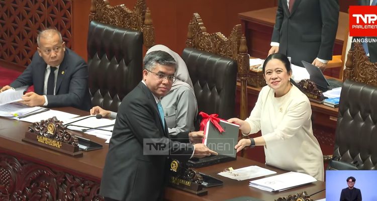 DPR Sahkan RUU Pelindungan Ketenagakerjaan Jadi UU 4