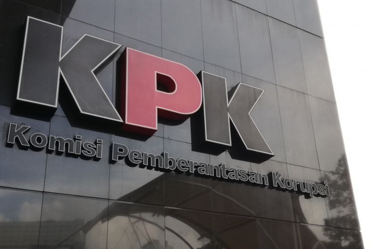 2925092906 ICW Nilai Kinerja KPK Tahun 2021 Buruk 9