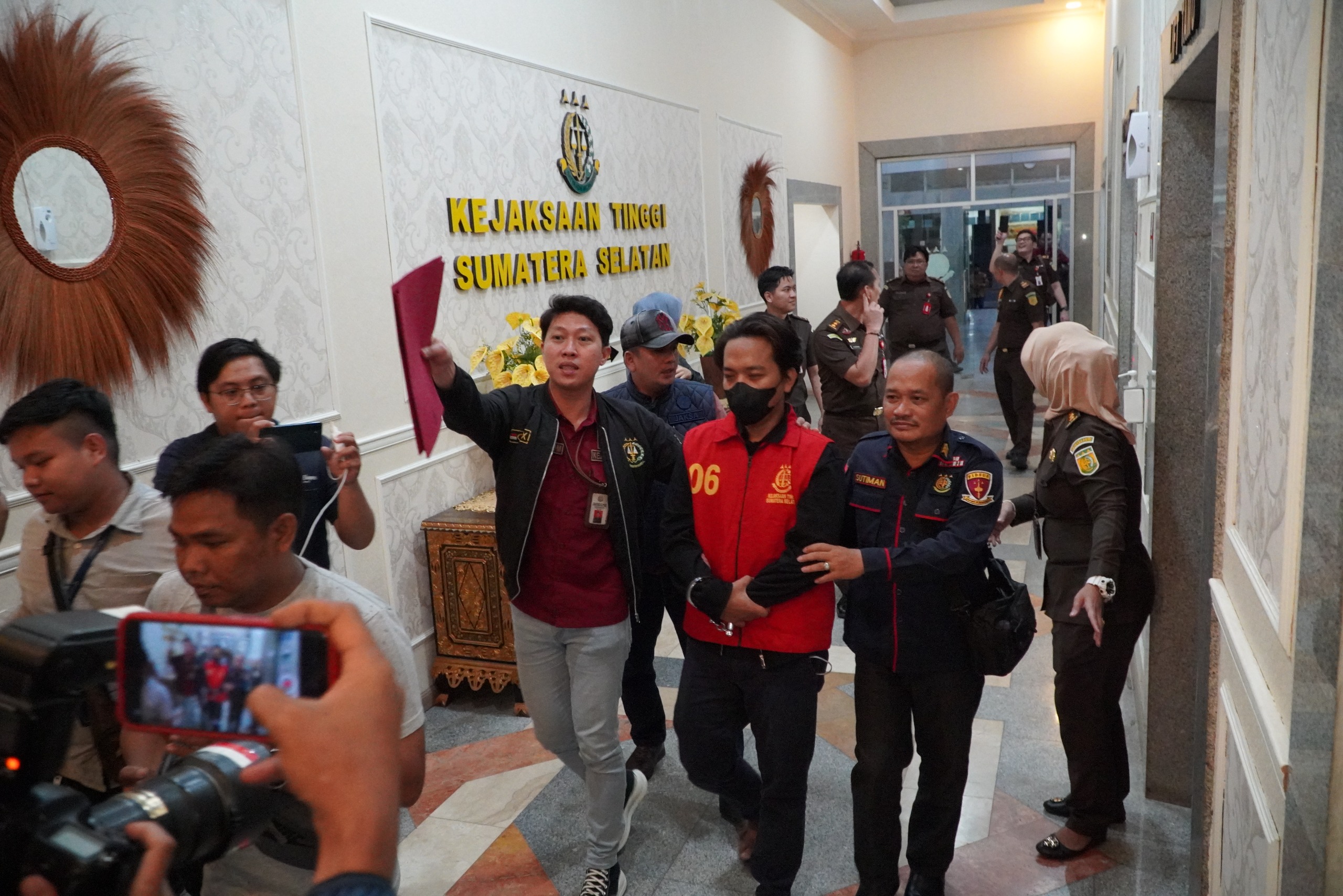 Lacak Komunikasi, Jaksa Sergap Buronan Perkara Korupsi Bank Pelat Merah 1
