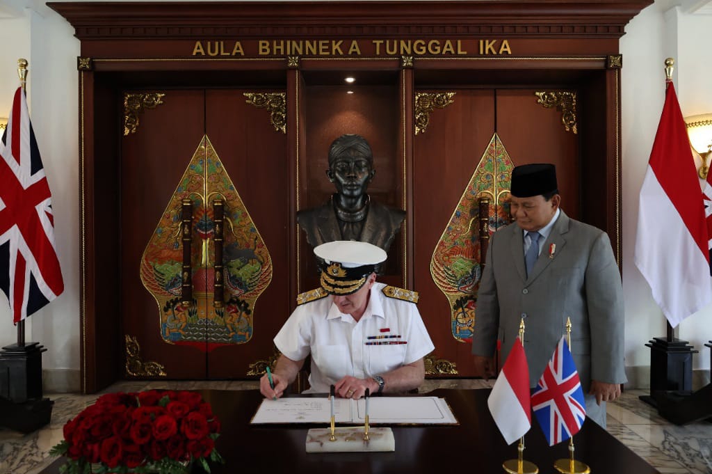 Menhan RI Prabowo Sambut Kunjungan Kehormatan Panglima Angkatan Bersenjata Inggris 1