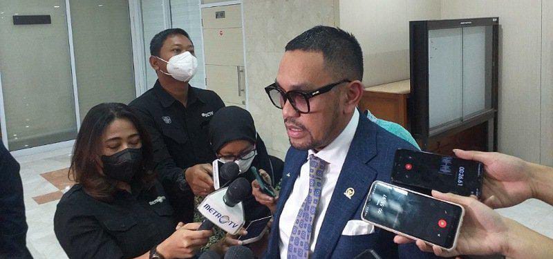 Komisi III Desak Firli Bahuri Mundur dari Pimpinan KPK 13