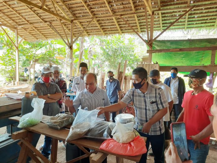 Atasi Limbah Perikanan, KKP Kembangkan Pupuk Hayati (2) Atasi Limbah Perikanan, KKP Kembangkan Pupuk Hayati 10