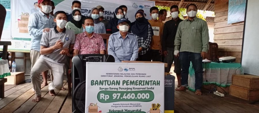 Bantuan Konservasi Kalbar1 KKP Salurkan Bantuan Konservasi di Perbatasan Kalbar 11