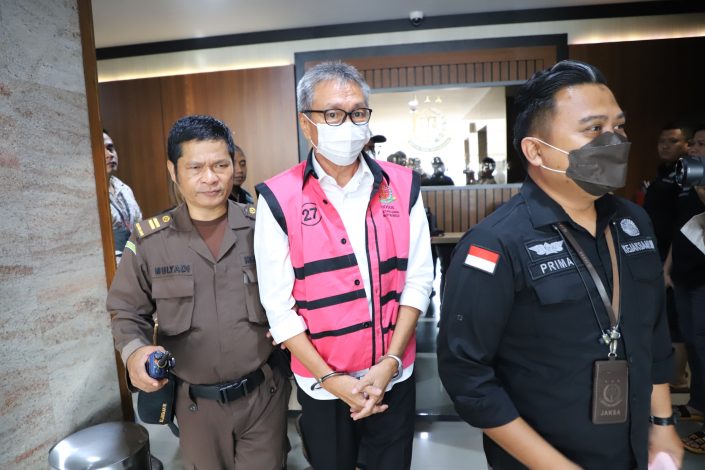 Jaksa Tetapkan dan Tahan Tersangka Baru Korupsi Kereta Api Medan 10