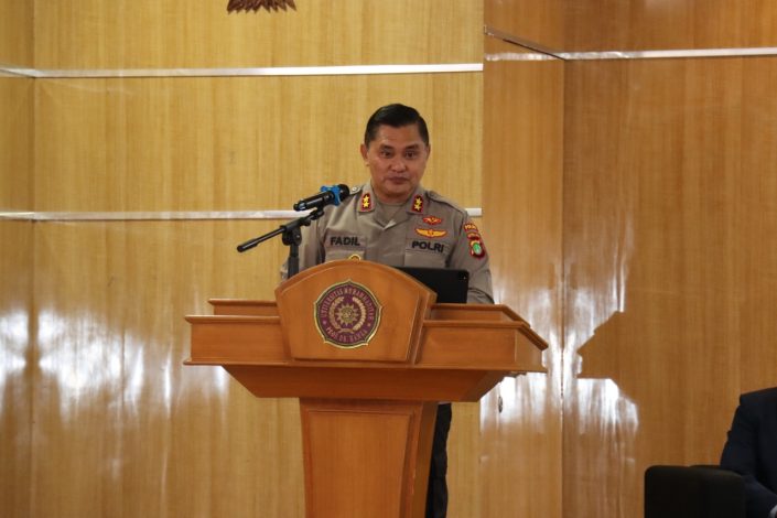 Kuliah Umum di Uhamka, Kapolda Metro Jaya: Negara Mengalami Perubahan yang Cepat 11