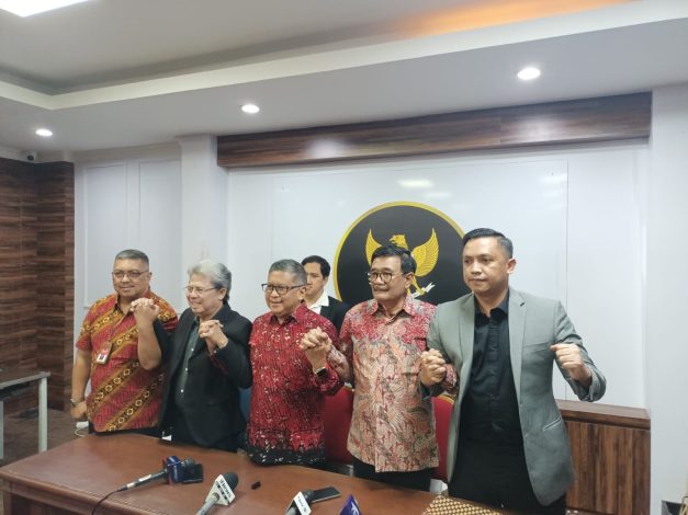 Bantah Pertemuan Mega-Jokowi, Hasto: Tokoh Bertemu Megawati Hanya Bervisi Merawat Bangsa 10