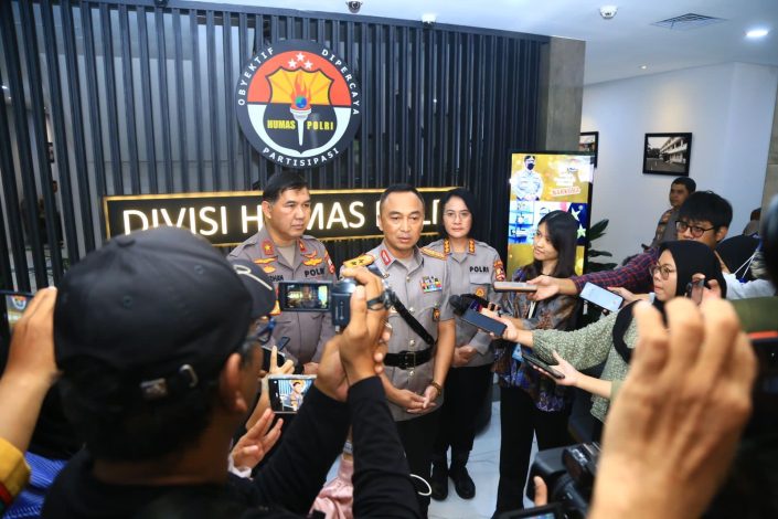 Humas Polri Kapolri Kembali Tugaskan Brigjen Endar Priantoro Jadi Direktur Penyelidikan KPK 63