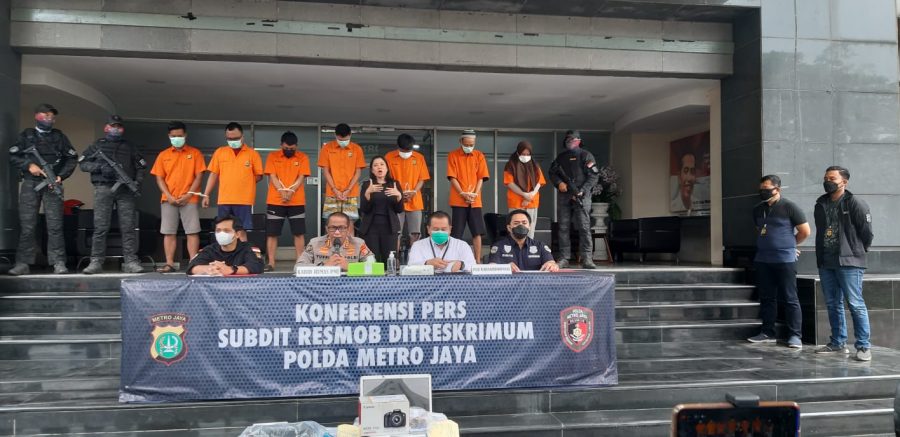 Pasangan Kekasih Terlibat Pemalsuan Hasil Swab 10