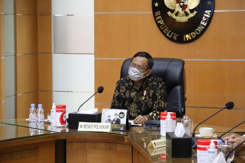 Mahfud MD Harap Tokoh Agama Berperan Aktif Tangani Pandemi Covid-19 13