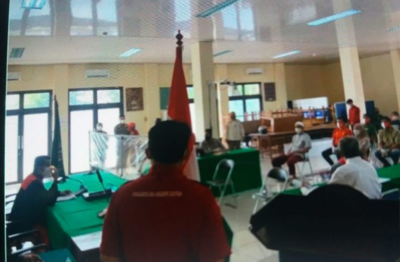 IMG-20210718-WA0014 Terjaring Razia PPKM, Pedagang Kecil Terpaksa Bayar Denda Pakai Uang Tabungan Sekolah Anak 8