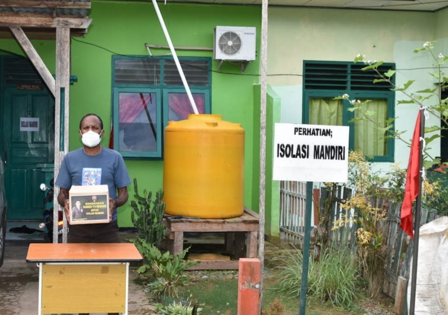 Danrem 174 Merauke Berikan Dukungan Moril Kepada Anggota yang Terpapar Covid-19 1