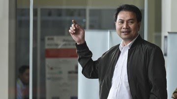Azis Syamsuddin Muncul di Persidangan M Syahrial 13